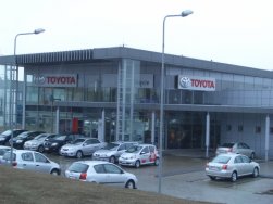 konstrukcja salonu toyoty